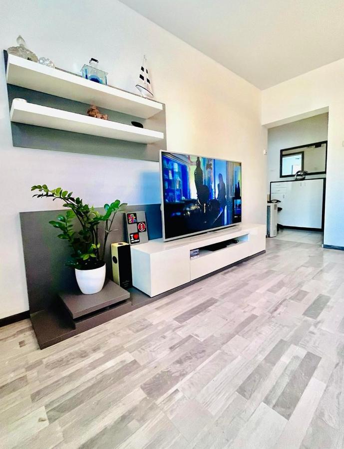 Luana Lux Apartment พูลา ภายนอก รูปภาพ