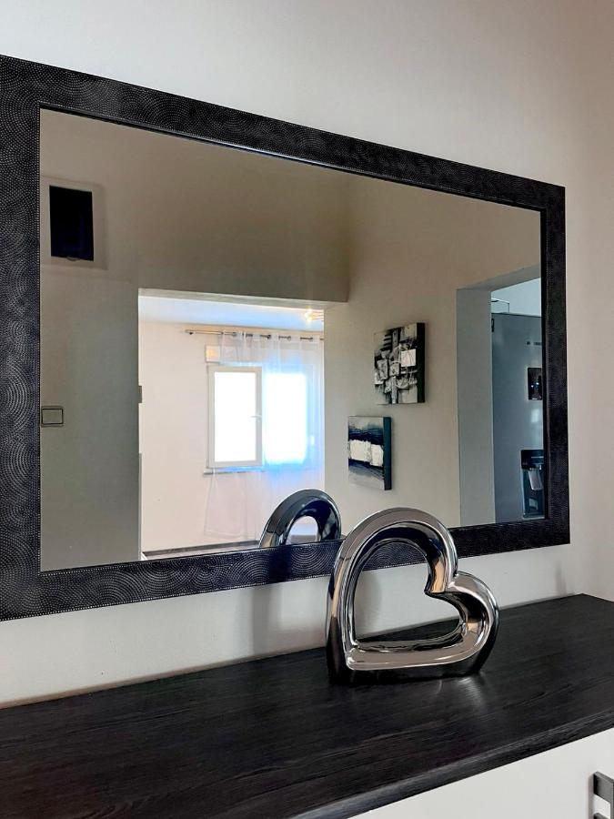 Luana Lux Apartment พูลา ภายนอก รูปภาพ